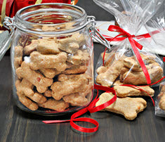 HOMEMADE DOG TREATS FOR THE HOLIDAYS